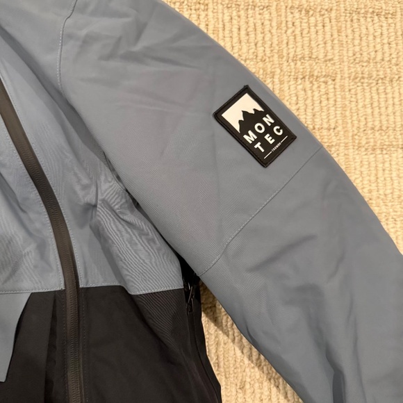 Montec Doom W Snowboard Ski Jacket Women Atlantic/Black XL US12 Side Zipper - Picture 3 of 12